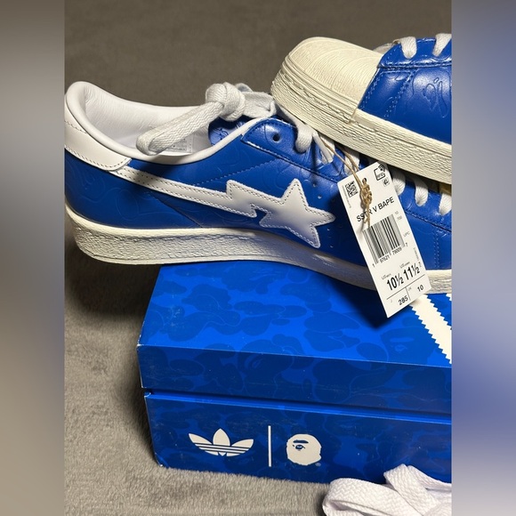 Adidas Bape Blue and White Sneakers New - Picture 2 of 11